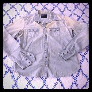 American Eagle Chambray button-down top or jacket
